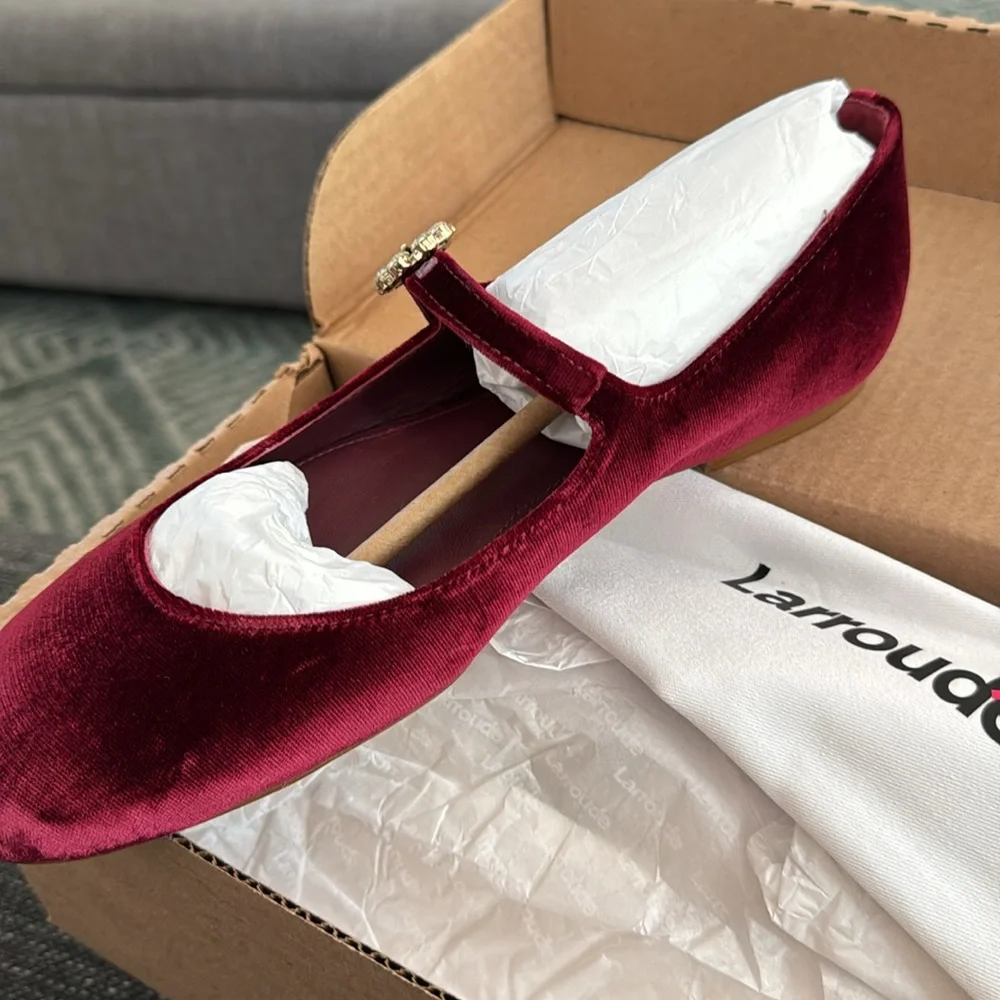 NIB Larroude The Blair Flats - Picture 2 of 2